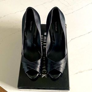 WHBM ANTIBES BLACK FORMAL HEEL - 8.5